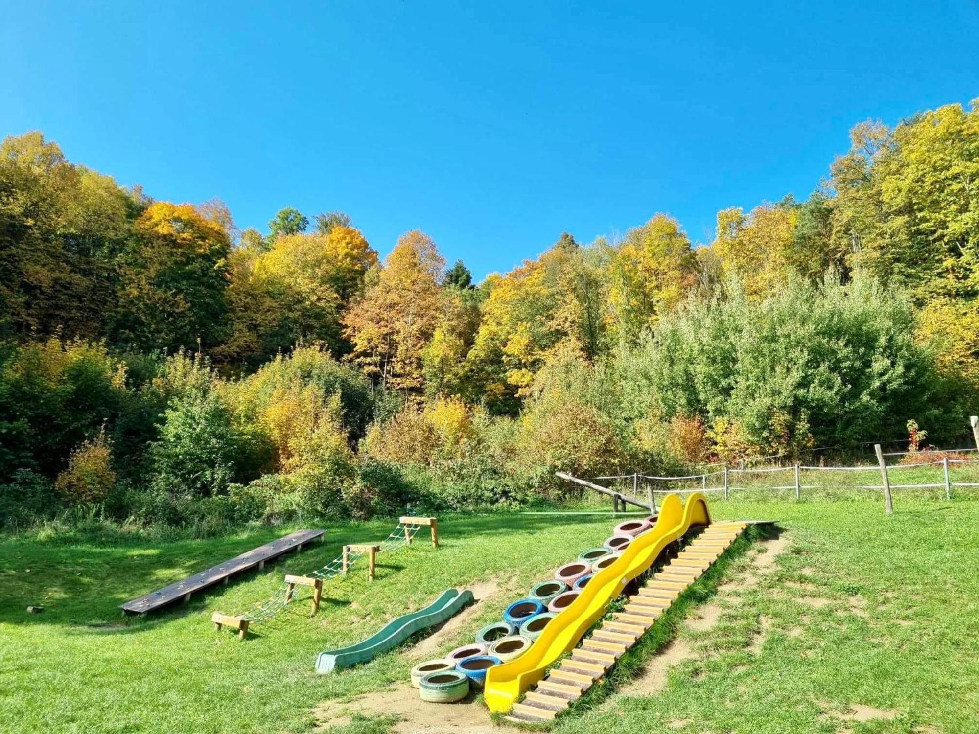 Restaurace A Penzion Bludovecek Bagian luar foto