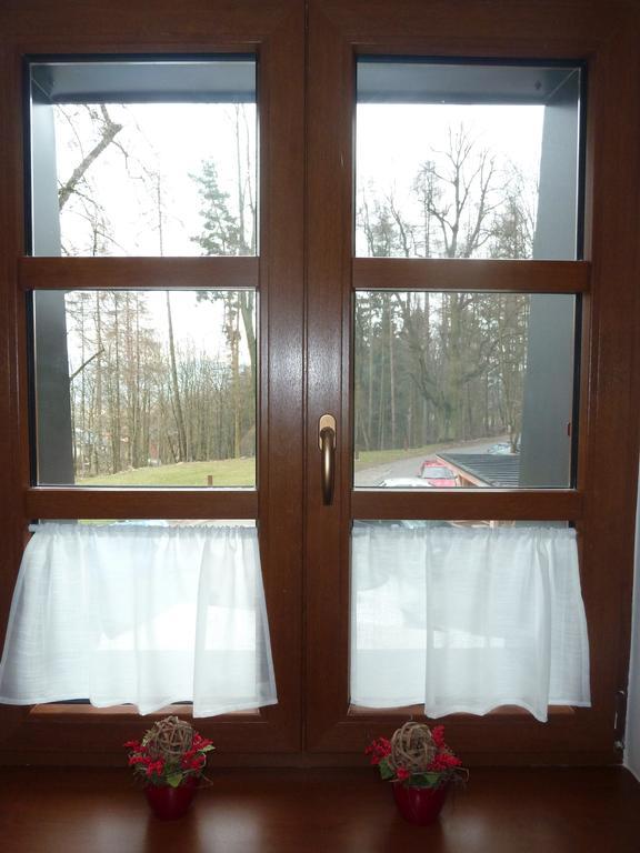 Restaurace A Penzion Bludovecek Bagian luar foto
