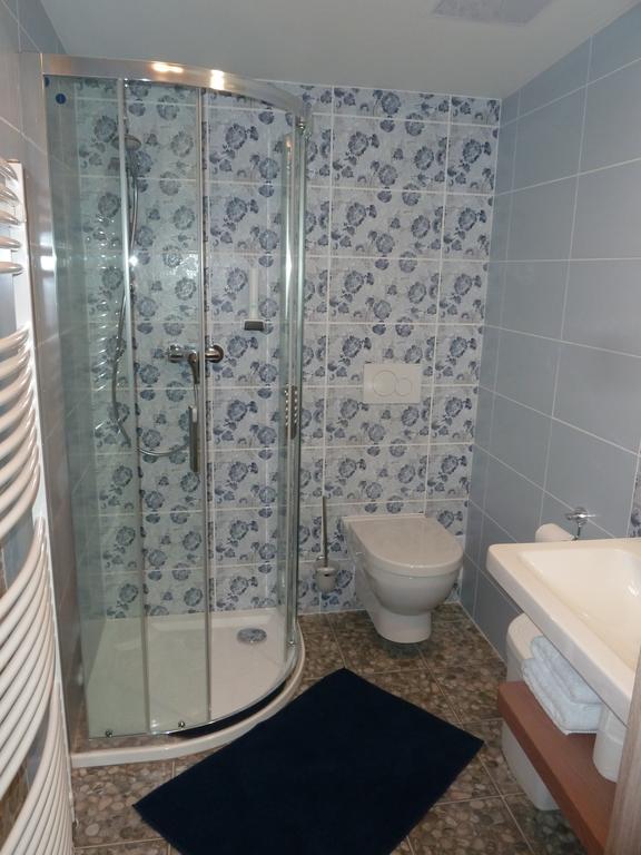Restaurace A Penzion Bludovecek Bagian luar foto